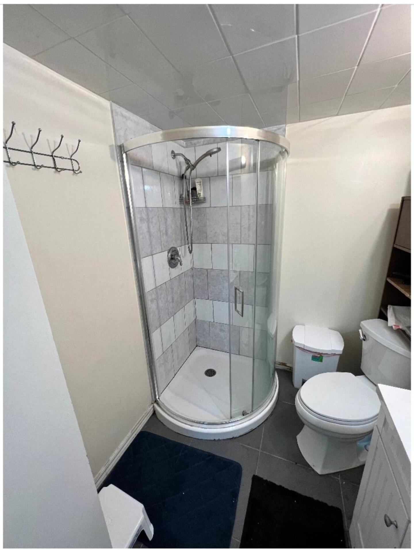 R8 Private Room Near Airport Mississauga Exterior foto