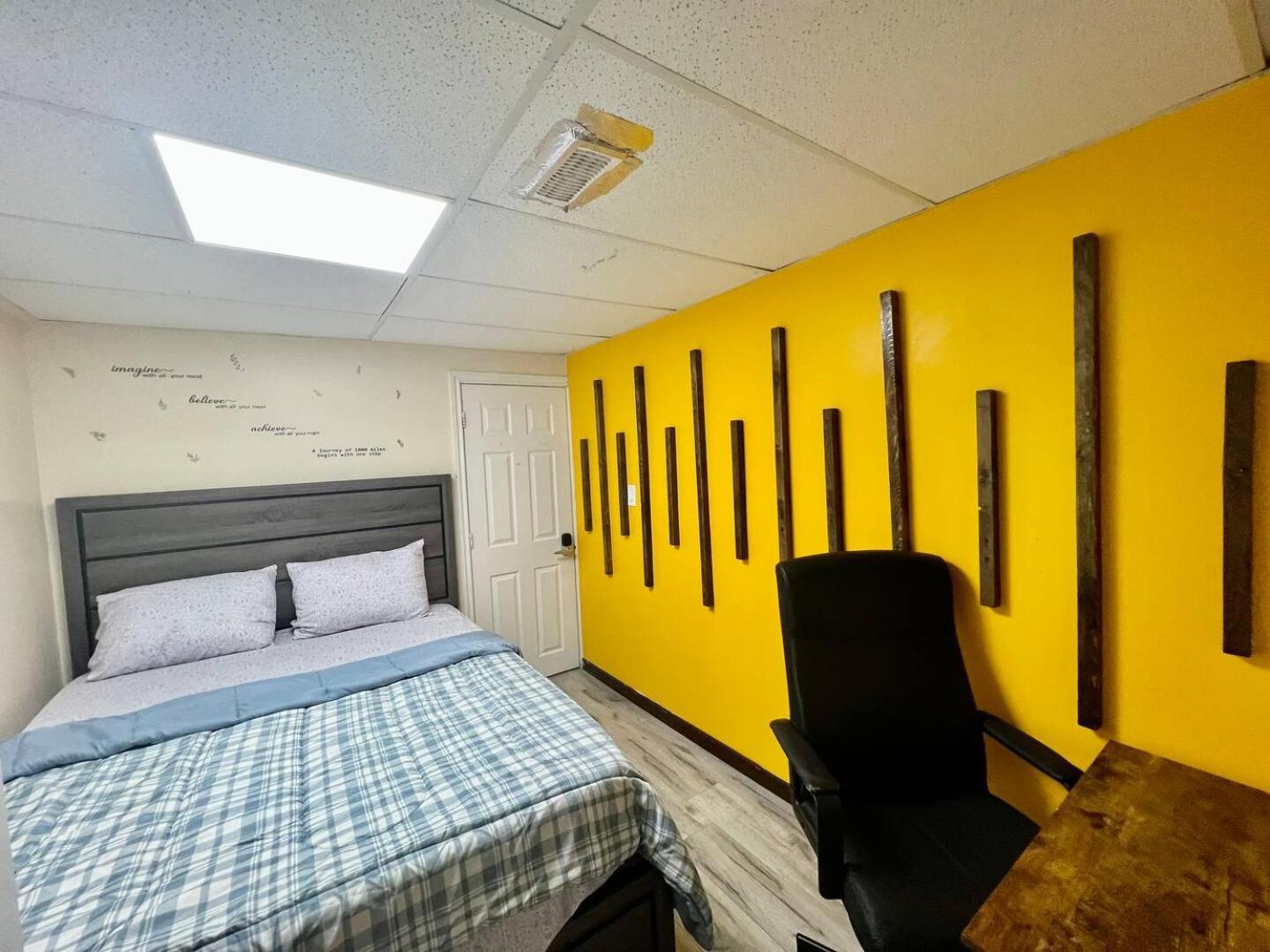 R8 Private Room Near Airport Mississauga Exterior foto